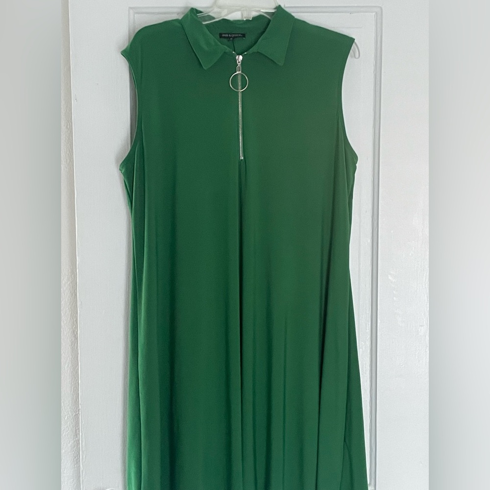 Ava & Grace Emerald Green Sleeveless Blouse with Zipper